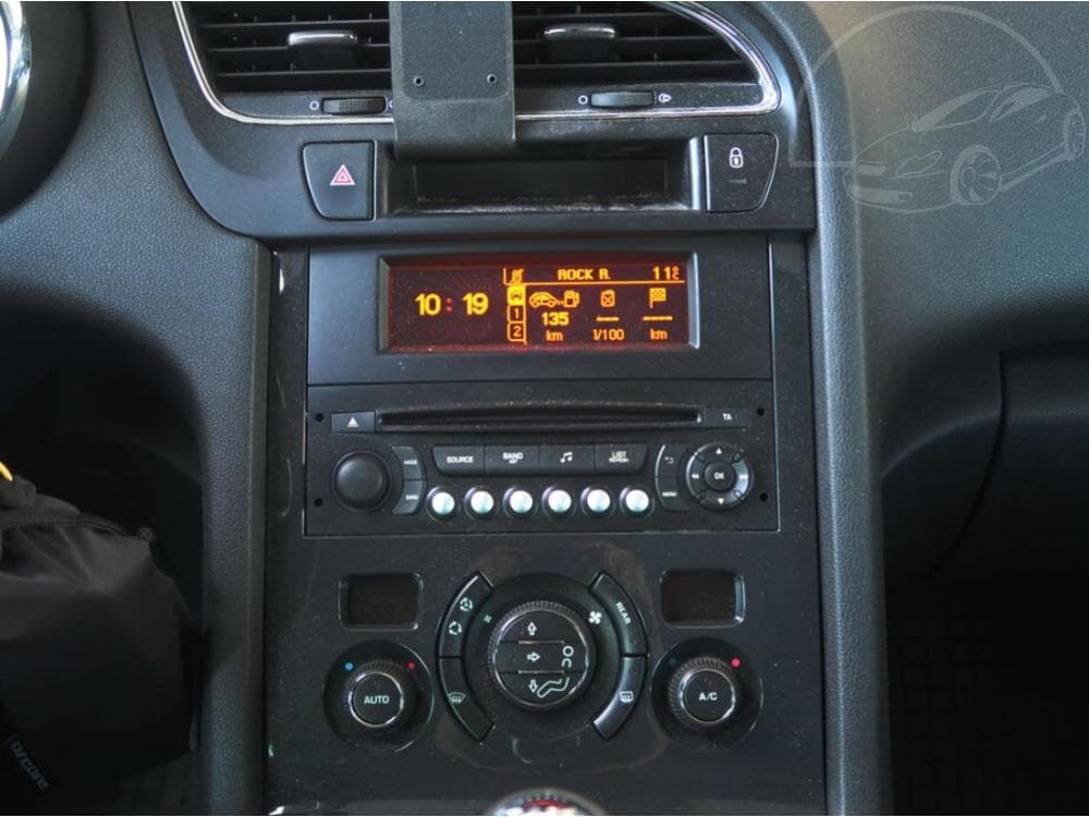 2014 Peugeot 5008 - 45