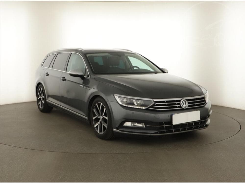 2016 Volkswagen PASSAT