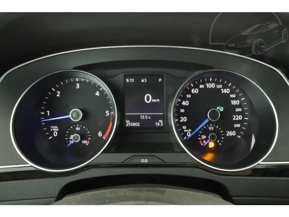 2016 Volkswagen PASSAT - 34