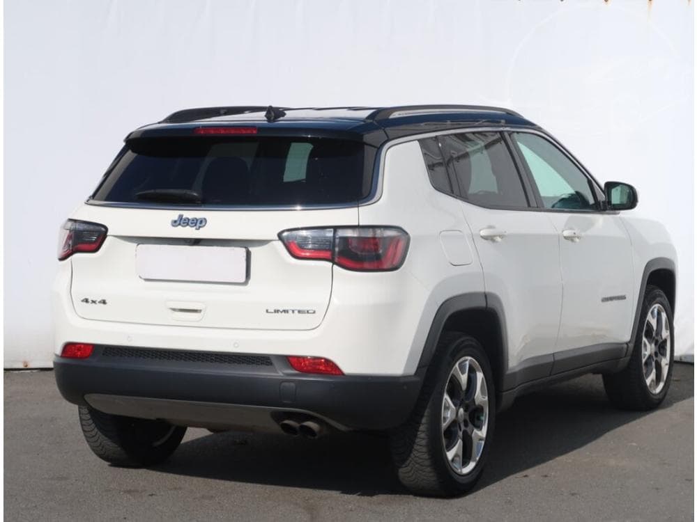 2019 Jeep COMPASS - 9