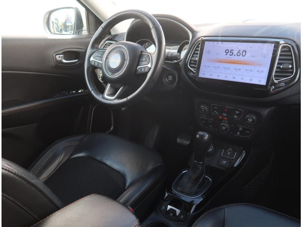 2019 Jeep COMPASS - 13