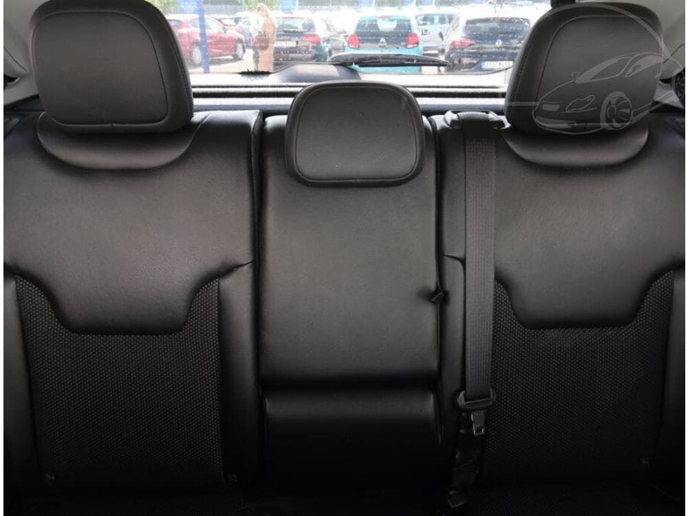 2019 Jeep COMPASS - 19