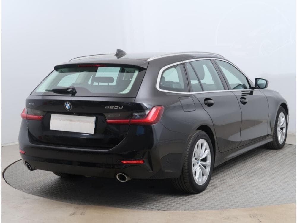 2020 BMW 3-SERIES - 9