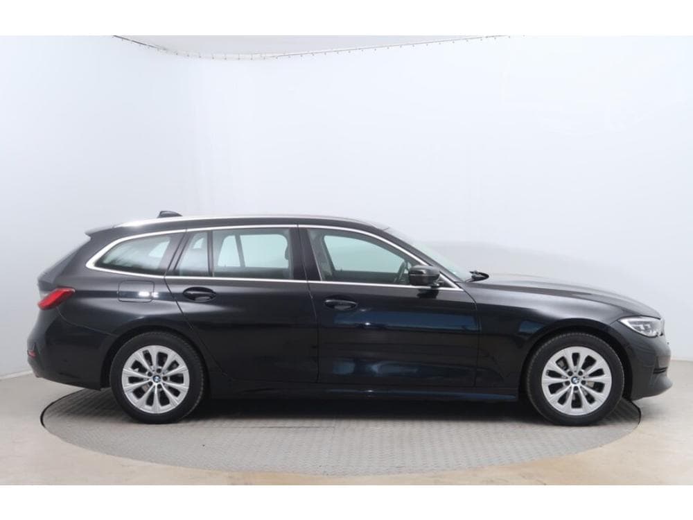 2020 BMW 3-SERIES - 11