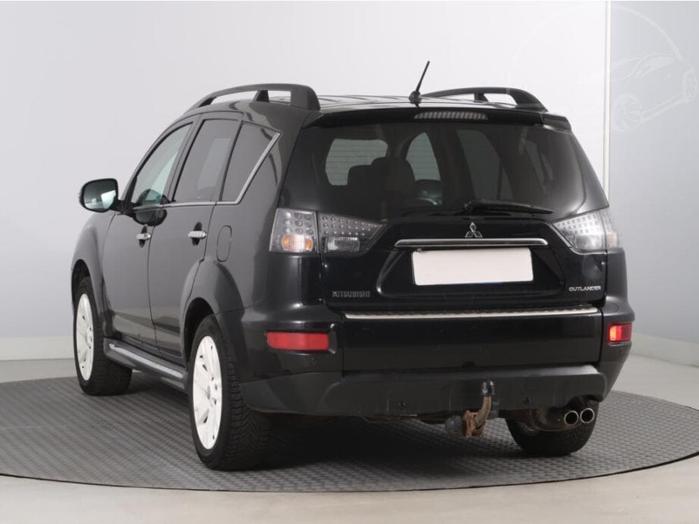2011 Mitsubishi OUTLANDER - 7