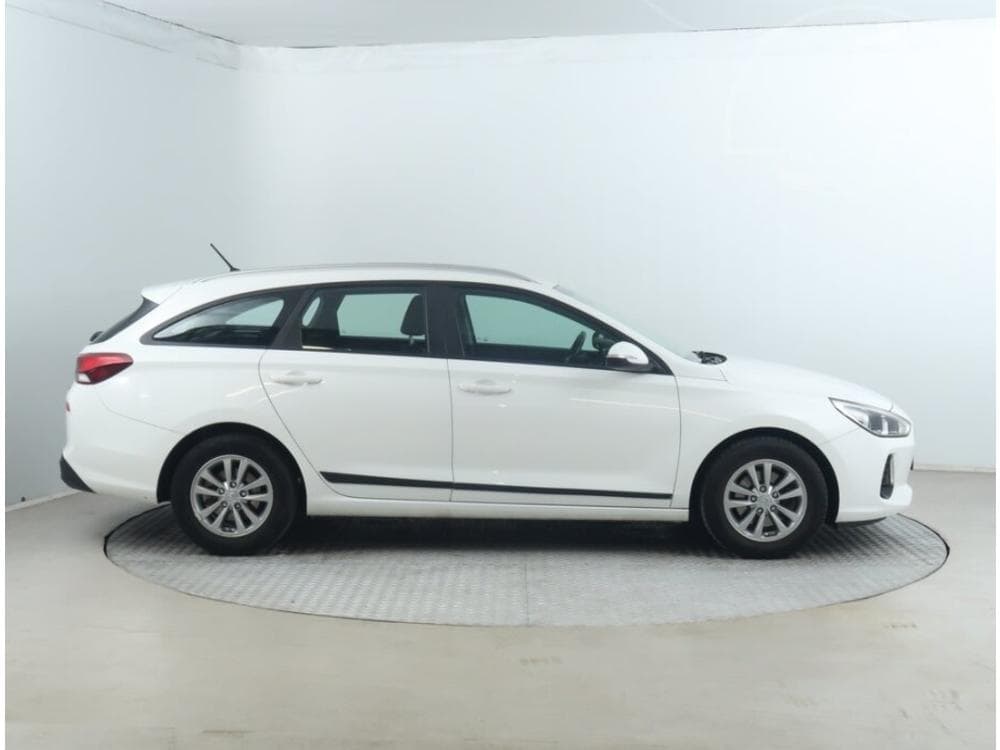 2017 Hyundai i30 - 11