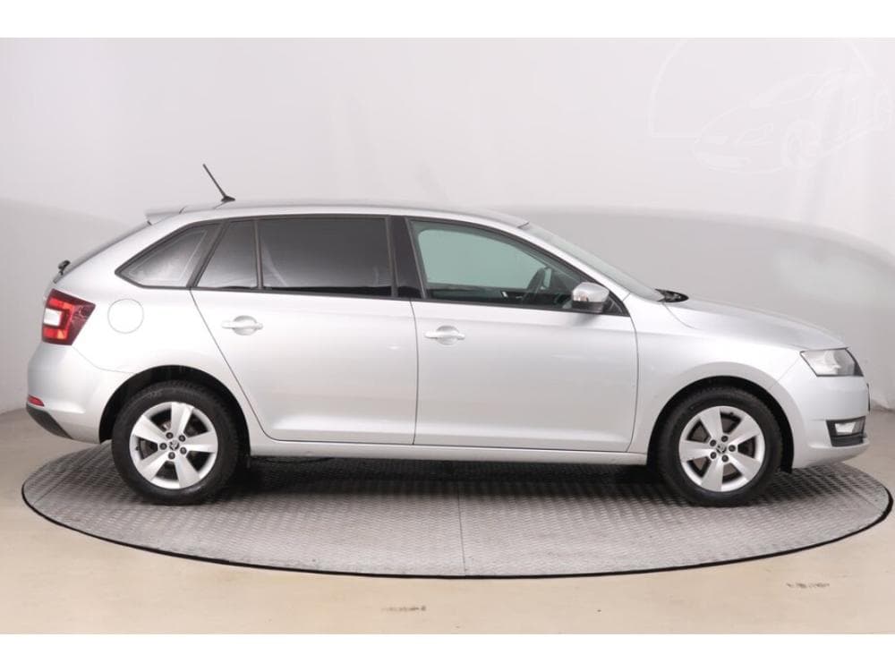 2018 Škoda RAPID - 11
