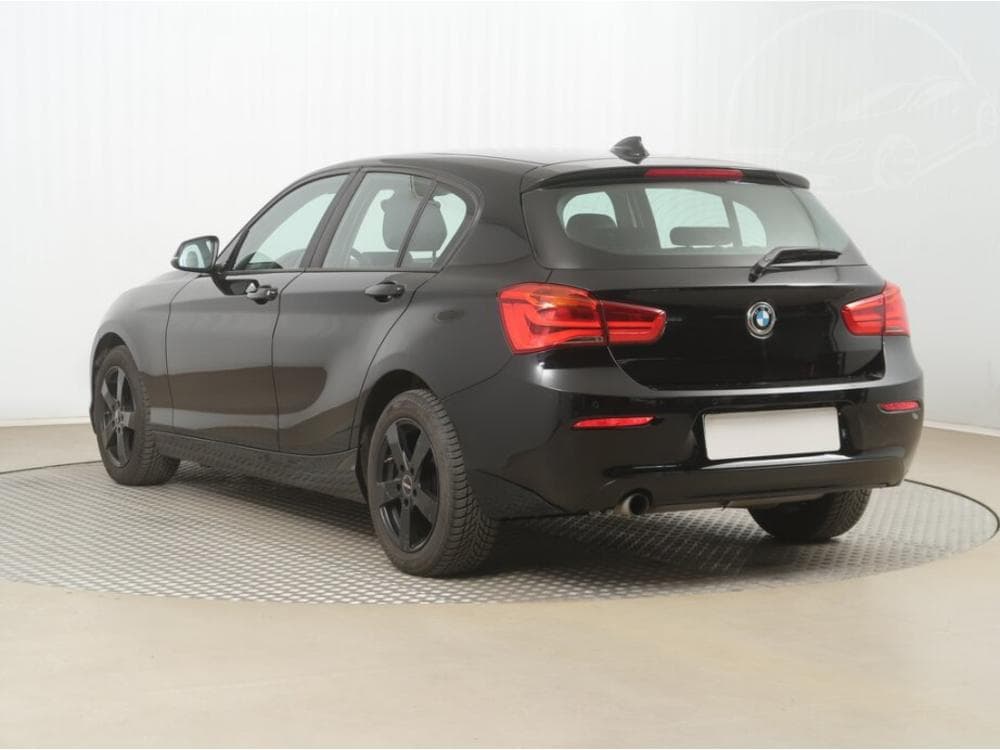 2016 BMW 1-SERIES - 10
