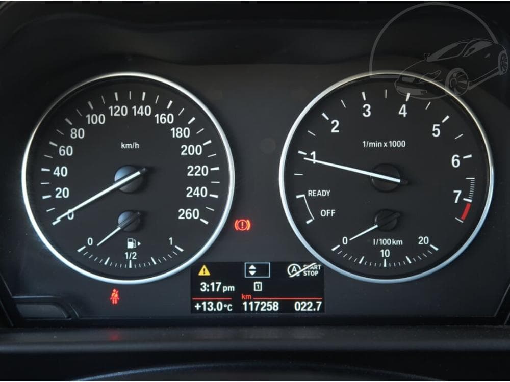 2016 BMW 1-SERIES - 31