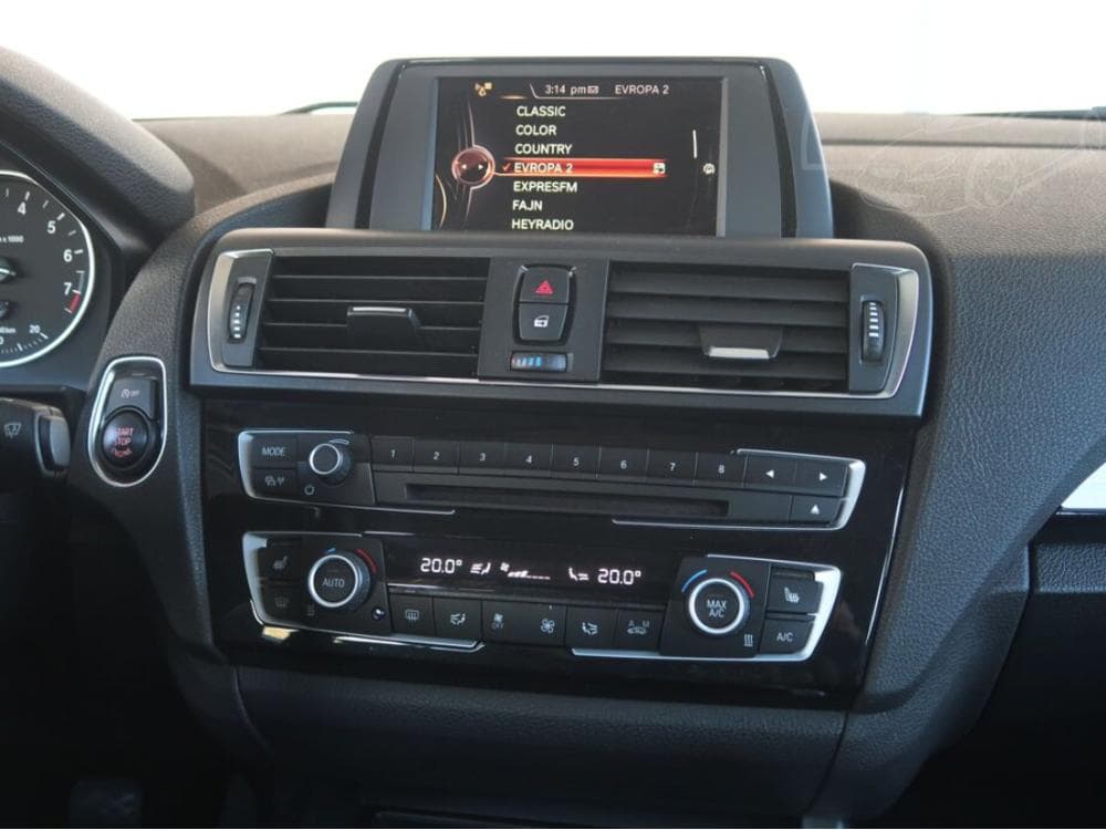2016 BMW 1-SERIES - 34