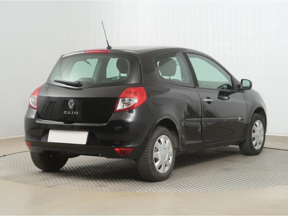 2011 Renault CLIO - 9