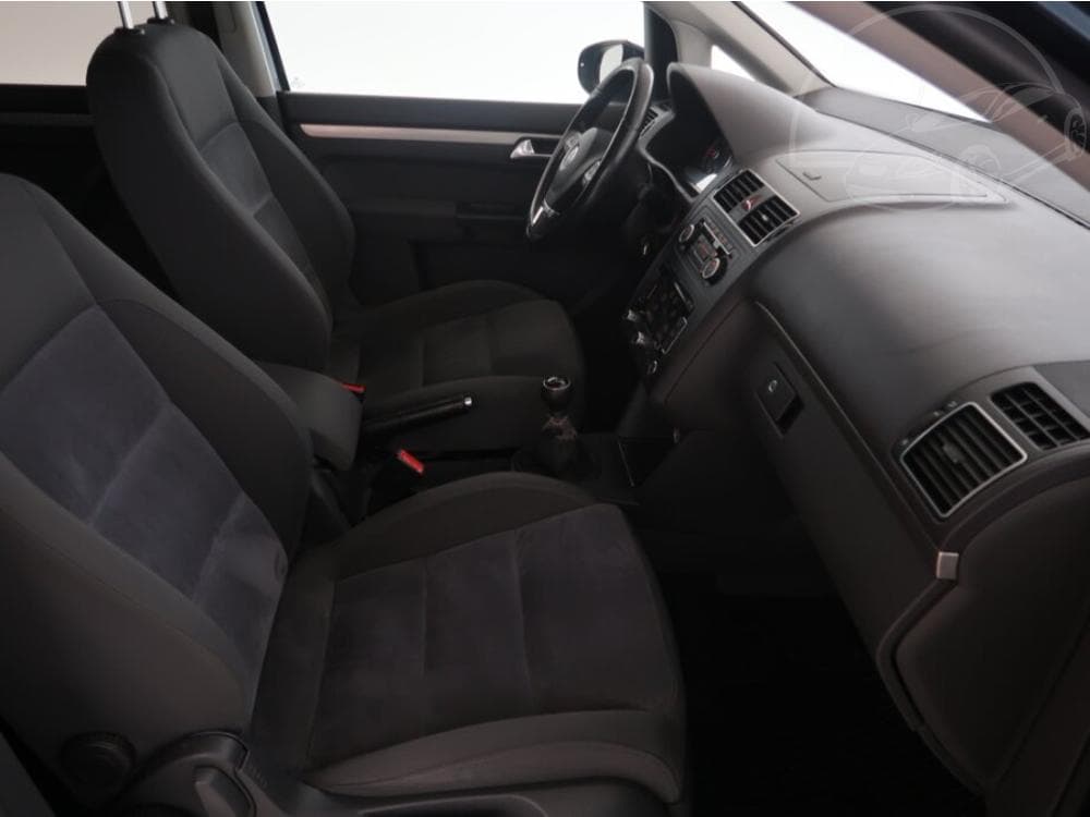 2011 Volkswagen TOURAN - 17