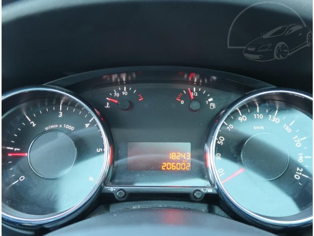 2011 Peugeot 5008 - 11