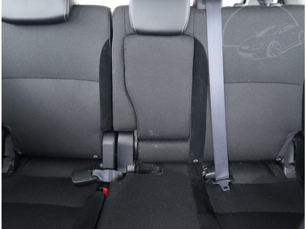 2012 Mitsubishi OUTLANDER - 7