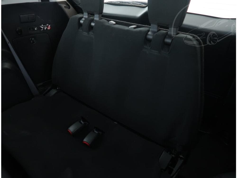 2012 Mitsubishi OUTLANDER - 12
