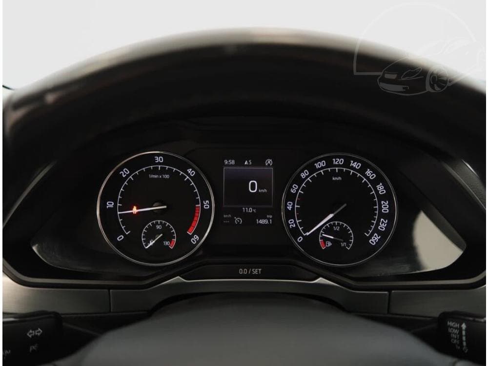 2015 Škoda SUPERB - 31