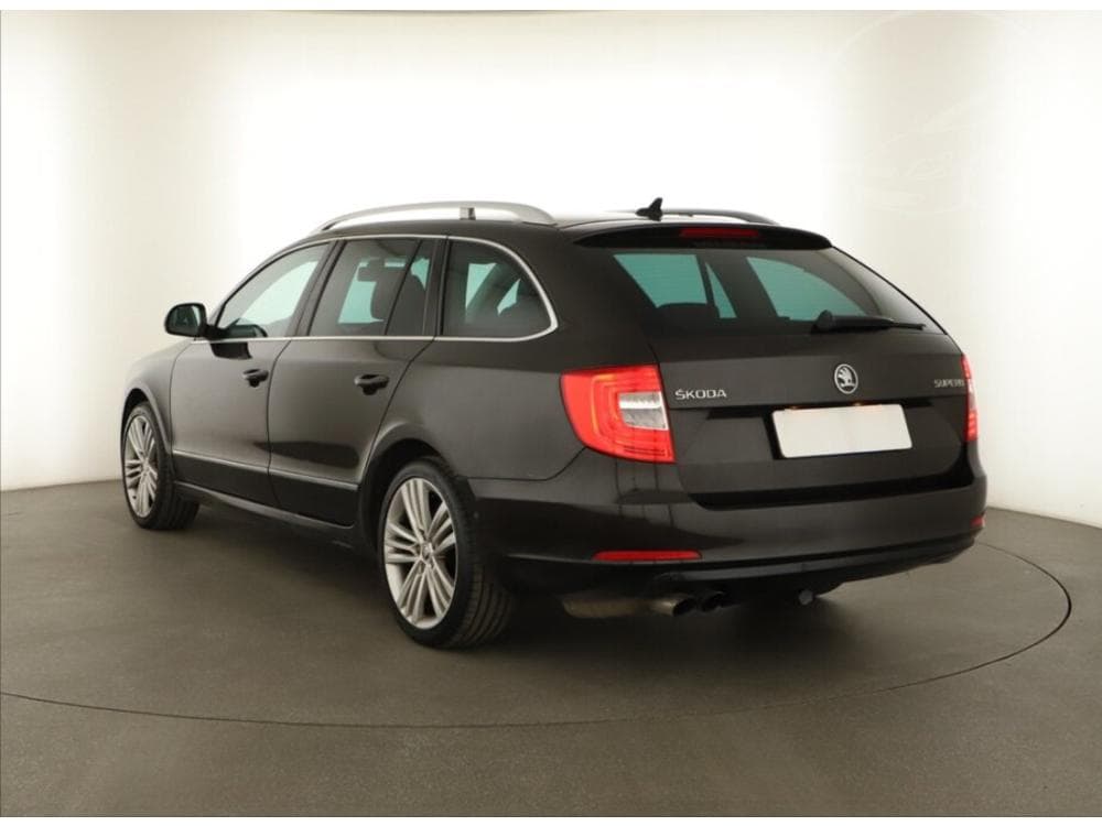 2014 Škoda SUPERB - 4