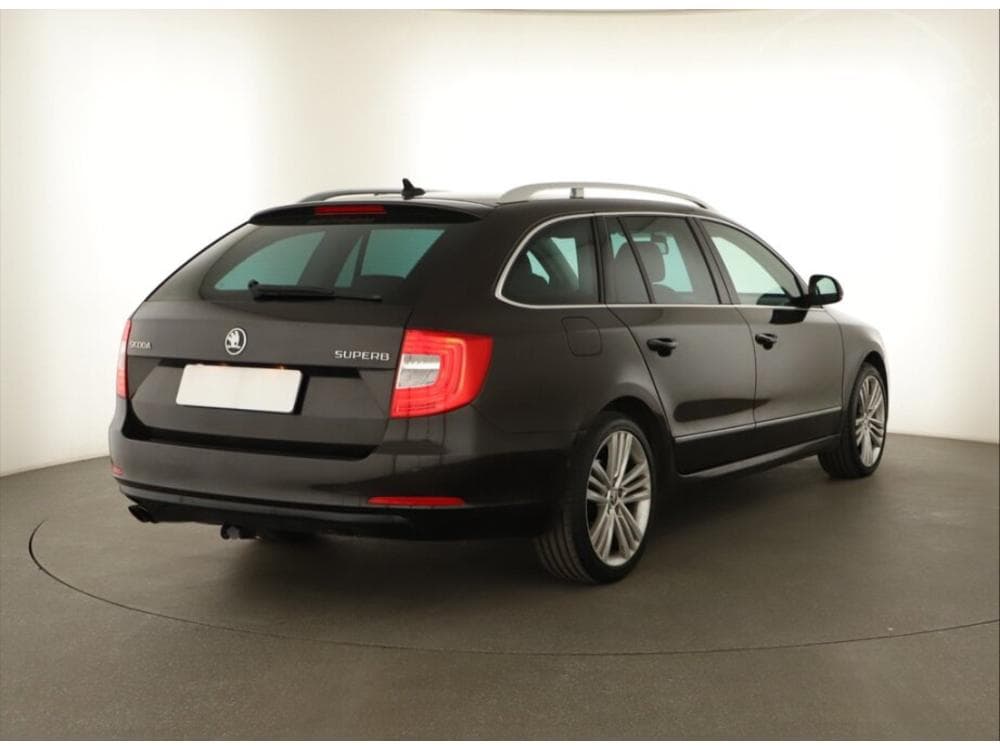 2014 Škoda SUPERB - 5