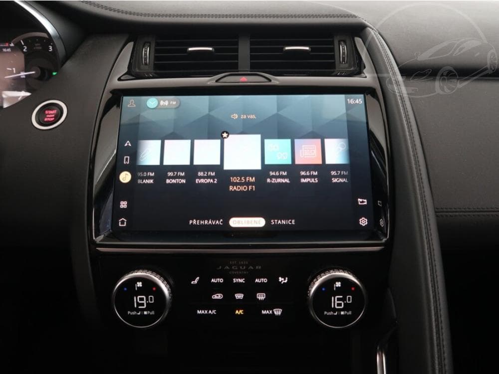 2021 Jaguar E-PACE - 23