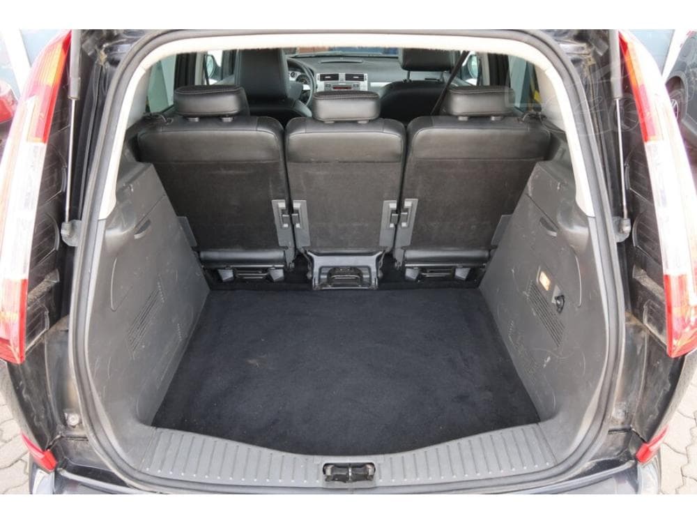 2010 Ford C-MAX - 13