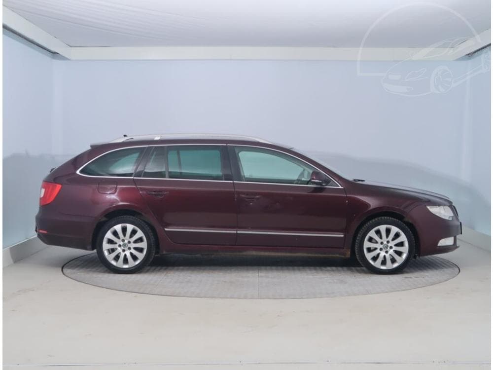 2010 Škoda SUPERB - 6