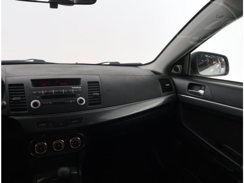 2010 Mitsubishi LANCER - 8