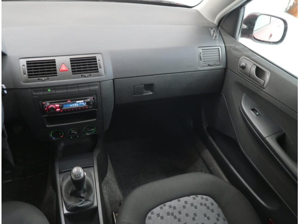 2007 Škoda FABIA - 8