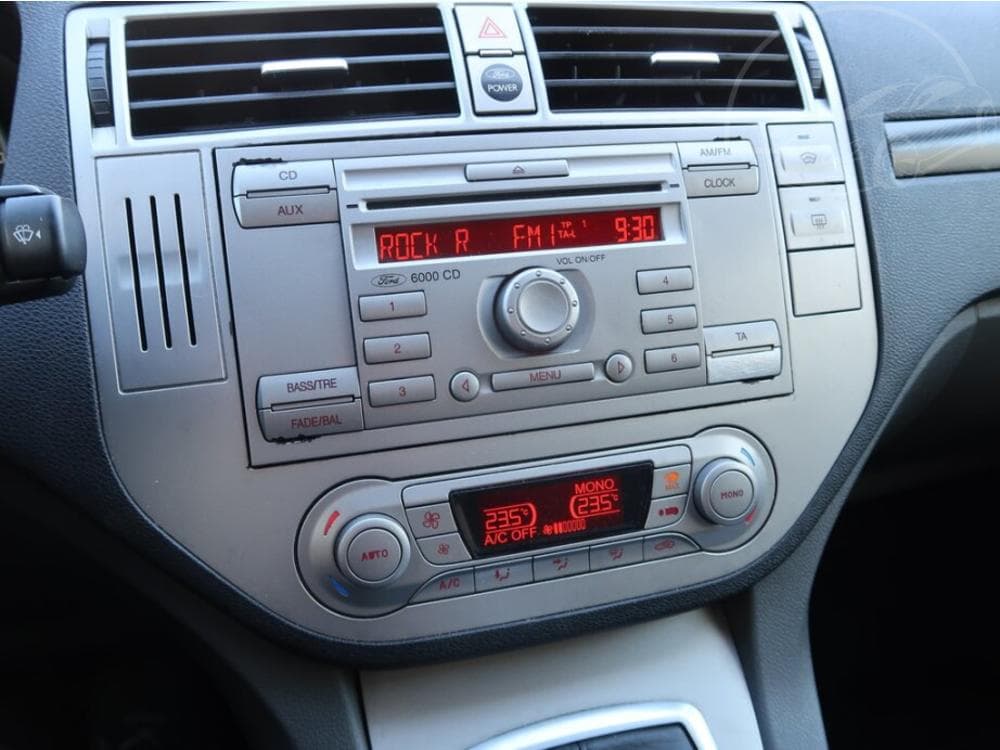 2008 Ford KUGA - 12