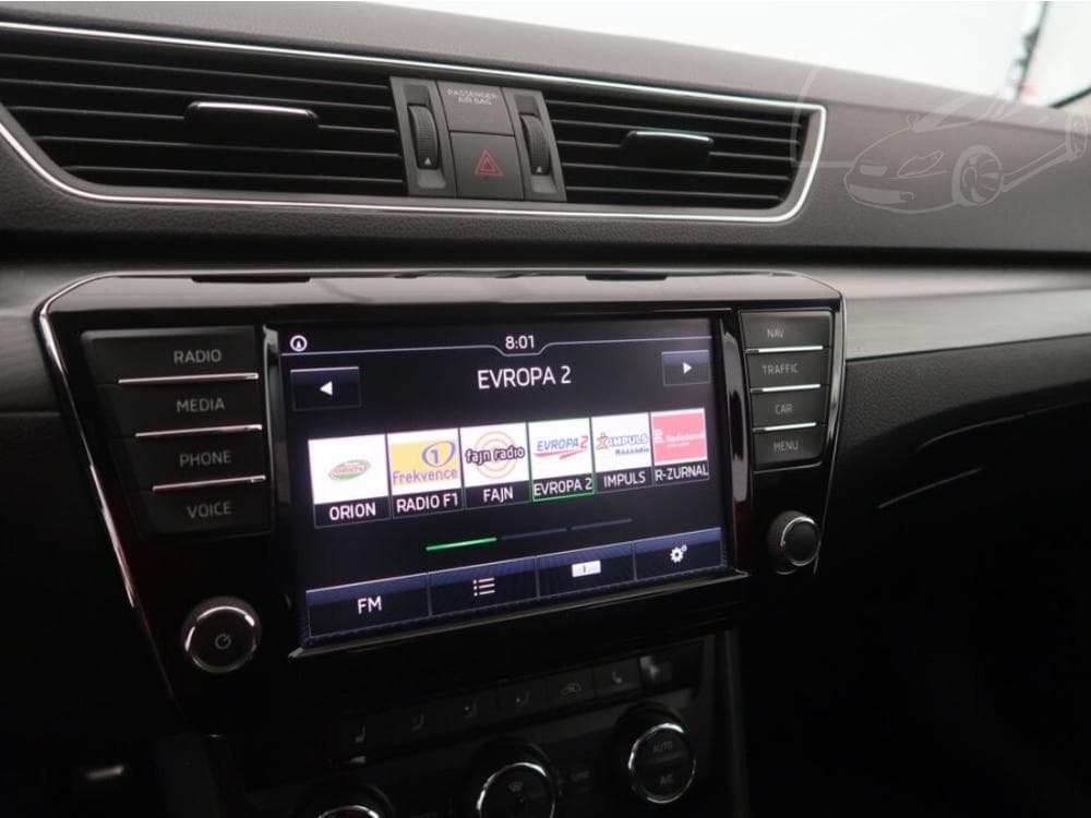 2015 Škoda SUPERB - 12