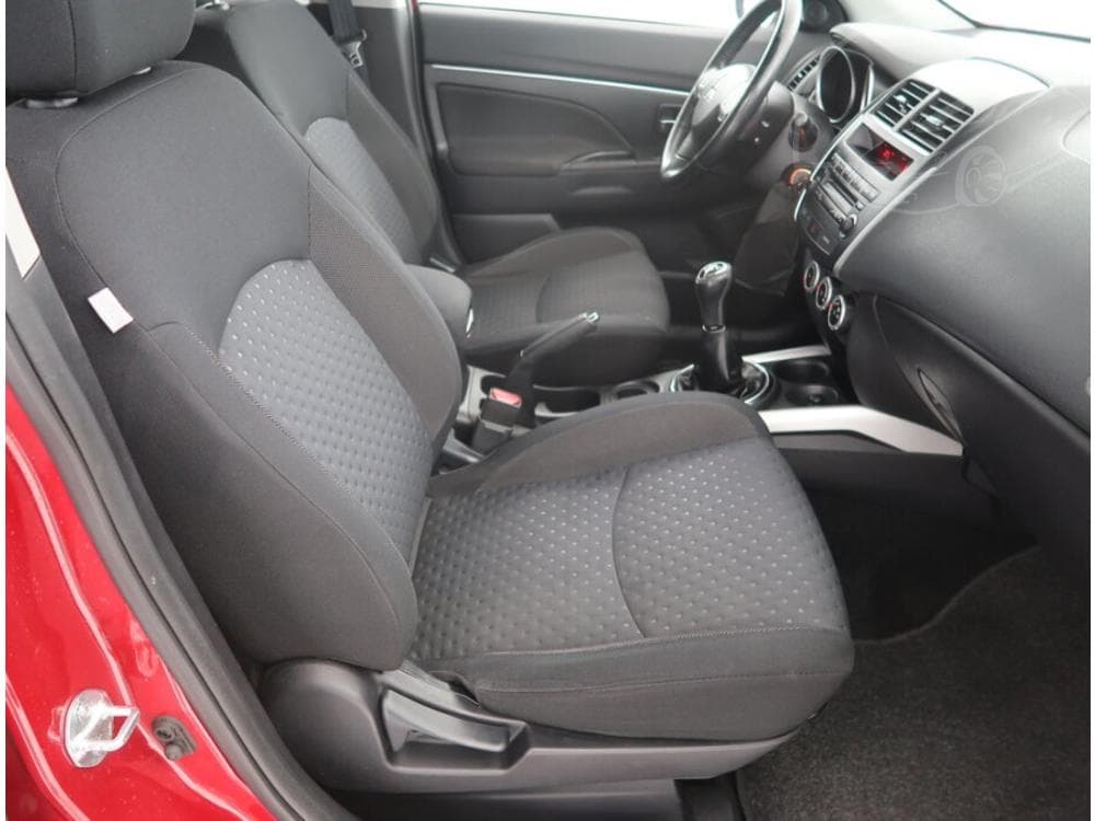 2010 Mitsubishi ASX - 9