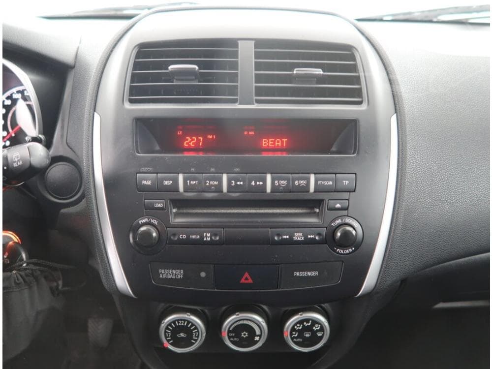 2010 Mitsubishi ASX - 12