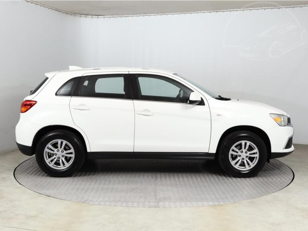 2017 Mitsubishi ASX - 16