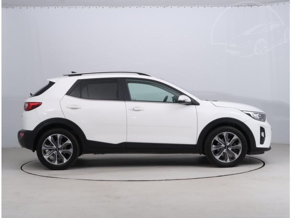 2020 Kia STONIC - 16