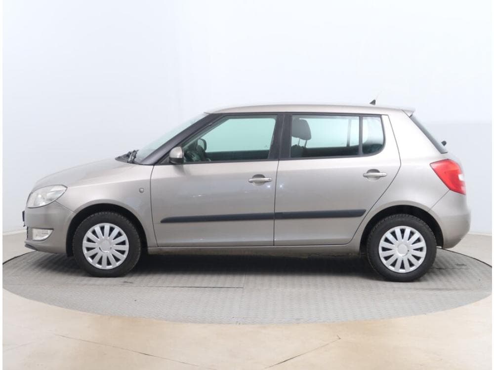 2010 Škoda FABIA - 3