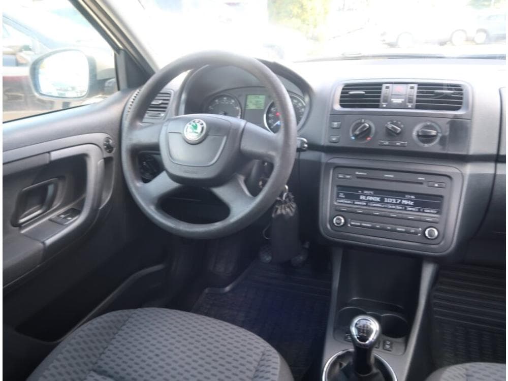 2010 Škoda FABIA - 7