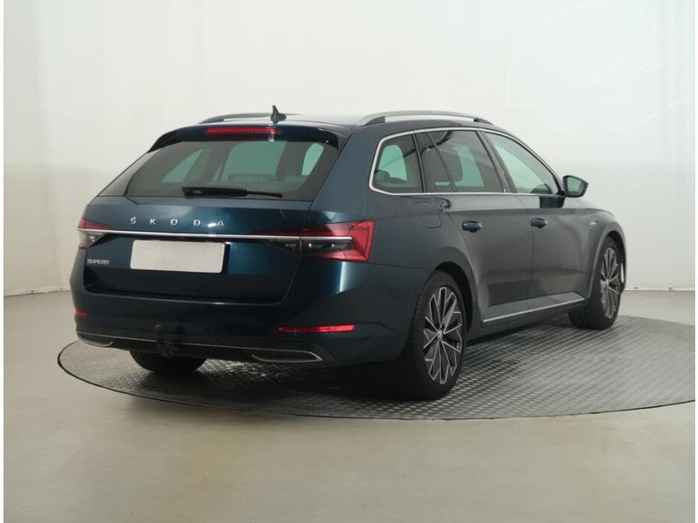 2019 Škoda SUPERB - 9