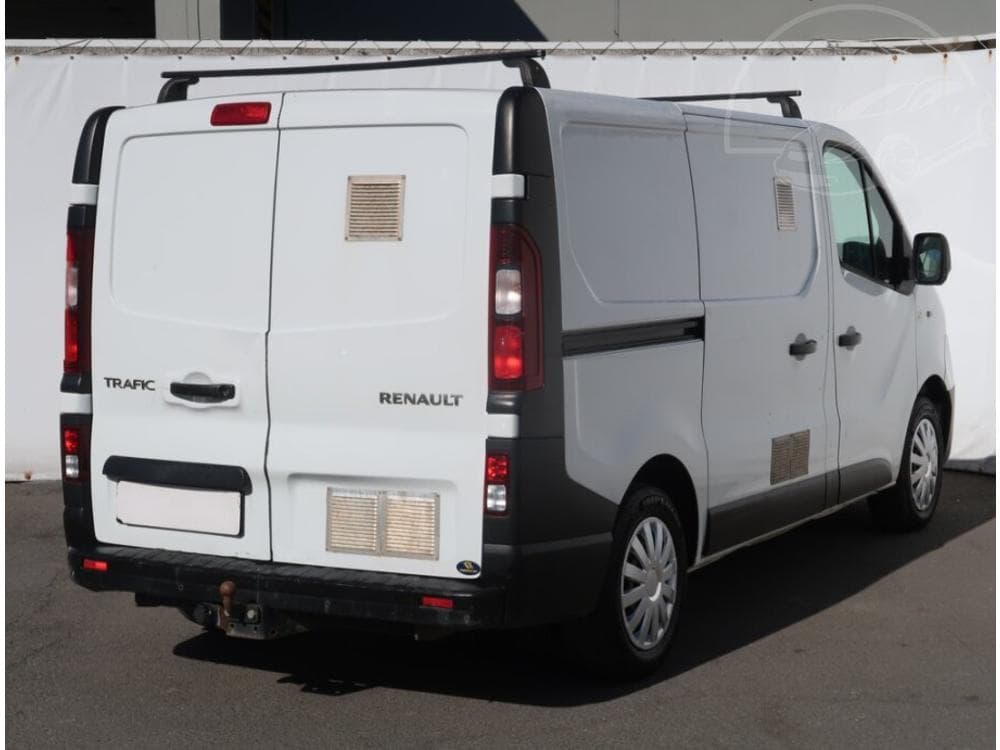 2015 Renault TRAFIC - 5