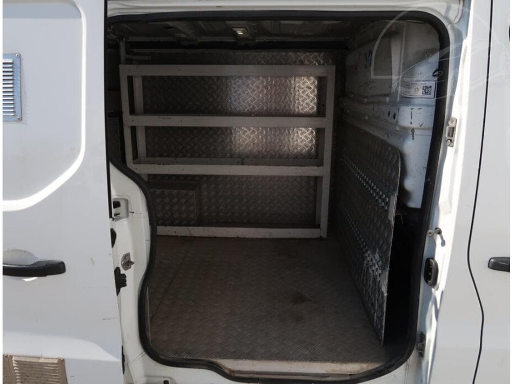2015 Renault TRAFIC - 11
