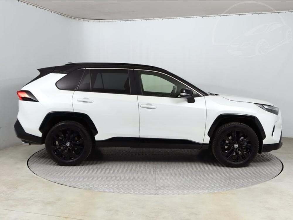 2024 Toyota RAV4 - 16