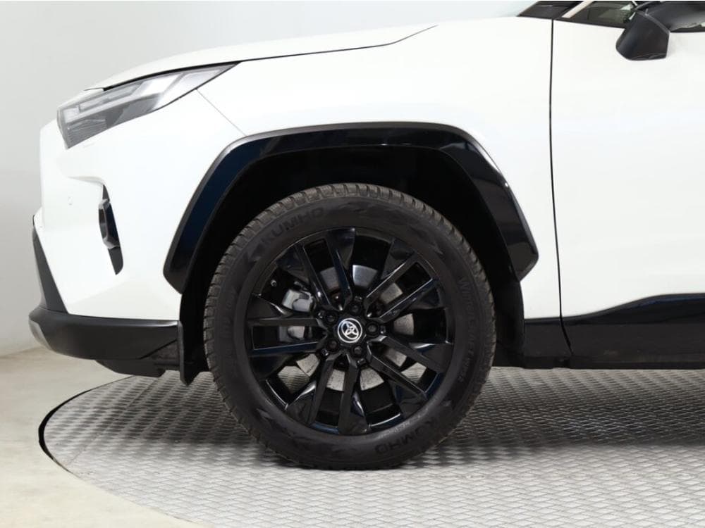 2024 Toyota RAV4 - 37