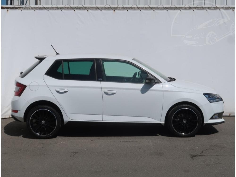 2020 Škoda FABIA - 16