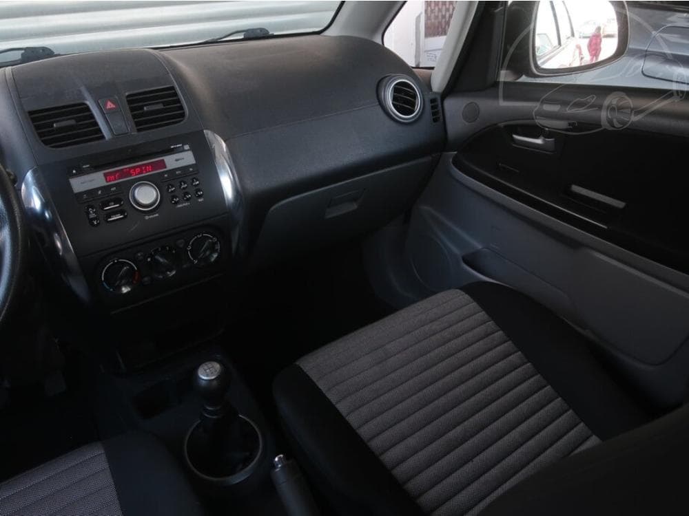 2011 Suzuki SX4 - 15