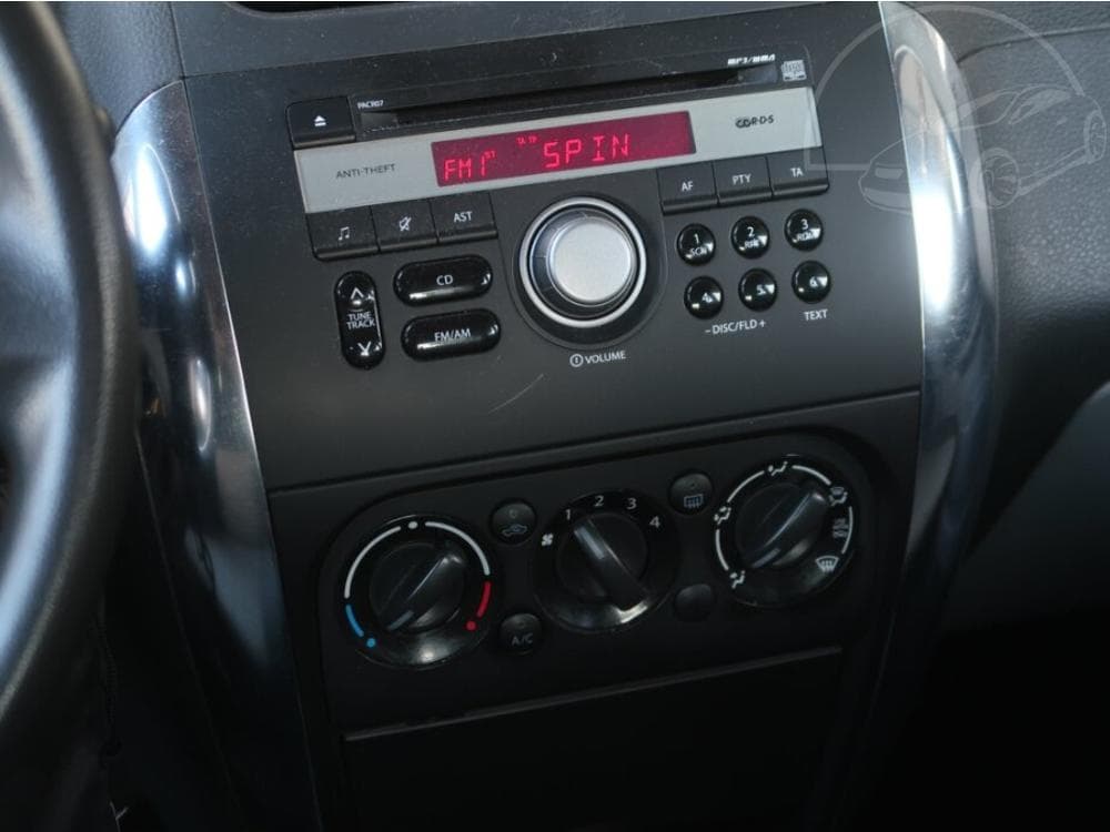 2011 Suzuki SX4 - 21