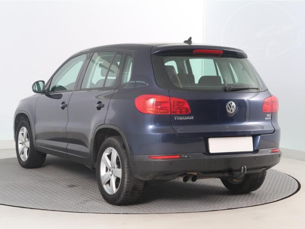 2012 Volkswagen TIGUAN - 4