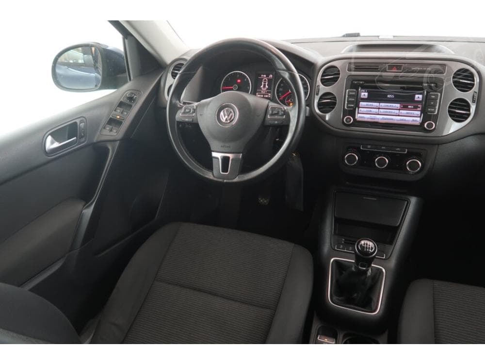 2012 Volkswagen TIGUAN - 7