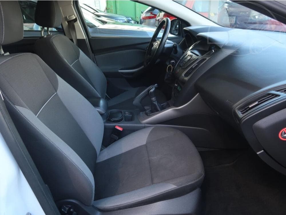 2012 Ford FOCUS - 22