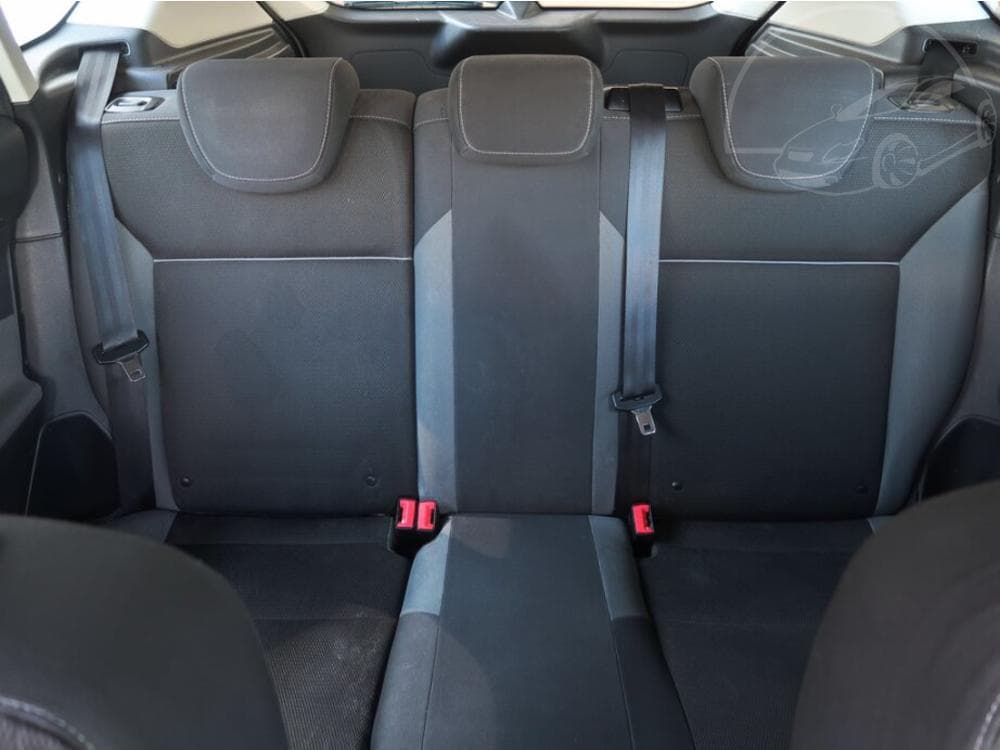 2012 Ford FOCUS - 25