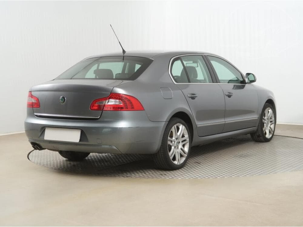 2009 Škoda SUPERB - 5