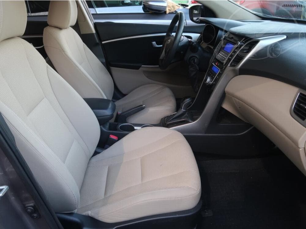 2012 Hyundai i30 - 9