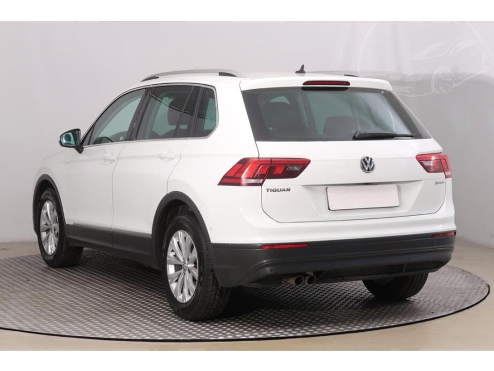 2018 Volkswagen TIGUAN - 10
